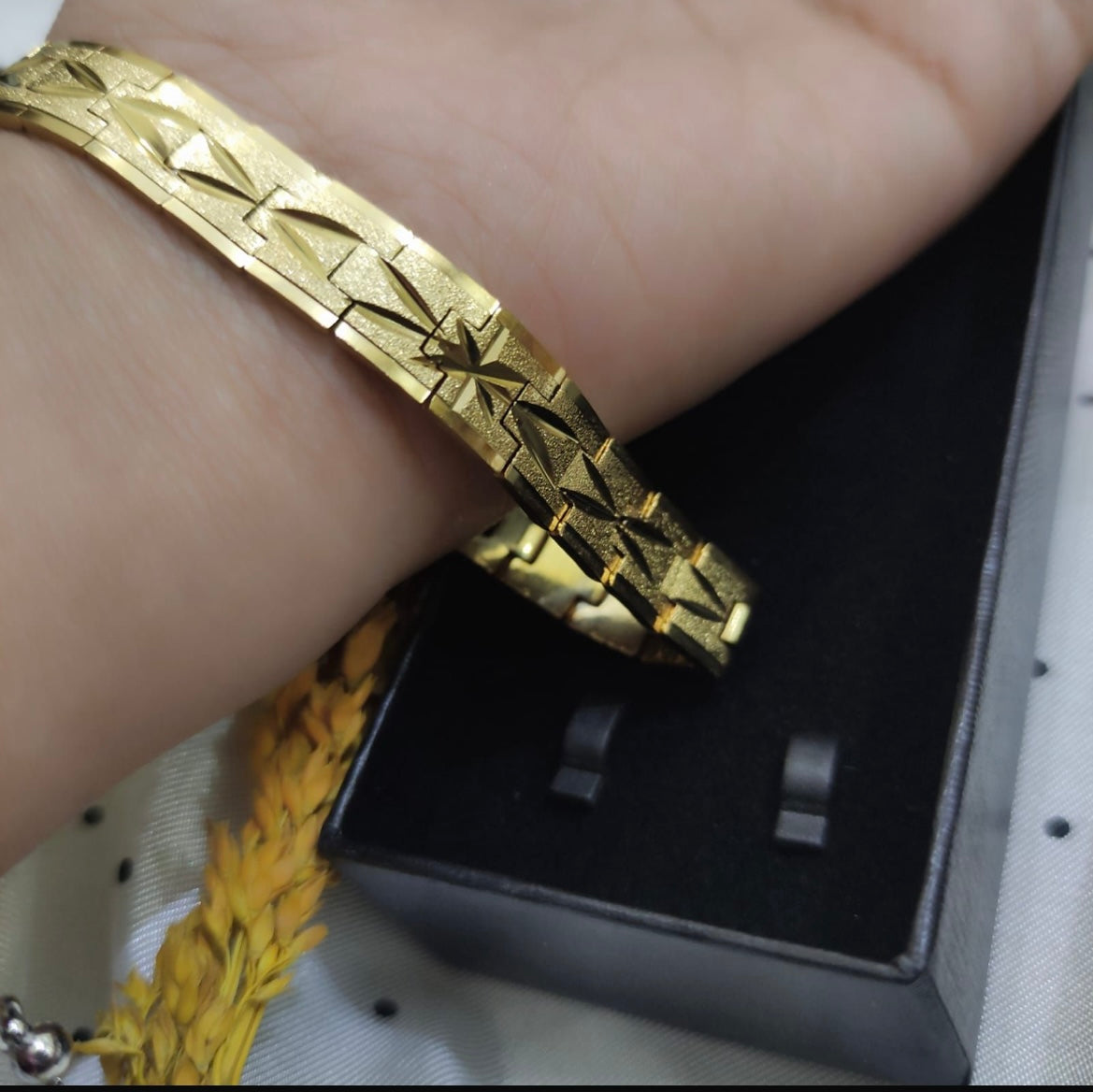 Shiny Golden Bracelet